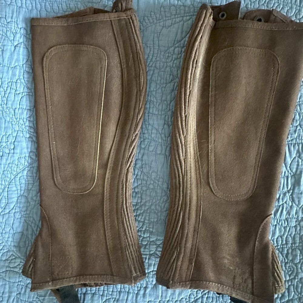 Perri's Leather Adult MEDIUM Suede Zipper Half Chaps - 1 Pair